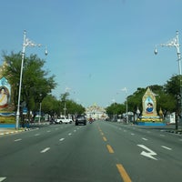 Photo taken at Suan Mitsakawan Intersection by Ratsadakorn on 1/17/2019
