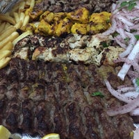 Photo taken at Noon &amp;#39;O&amp;#39; Kabab نون و كباب by mohammad j. on 11/4/2014