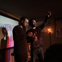 Photo taken at Chuckleheads English Comedy Show by Karl F. on 3/1/2017