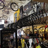 11/23/2012에 Silvia V.님이 Mack Cycle &amp;amp; Fitness에서 찍은 사진