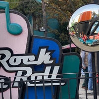 Photo taken at Rock n Roll by Samantha R. on 1/4/2019