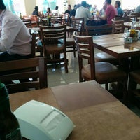 รูปภาพถ่ายที่ Restaurante e Churrascaria do Ari โดย evandro luis b. เมื่อ 8/6/2014