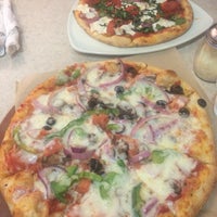 5/7/2016 tarihinde Joan D.ziyaretçi tarafından Flippers Pizzeria'de çekilen fotoğraf