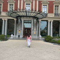 รูปภาพถ่ายที่ Hôtel du Palais โดย Mehmet Ali D. เมื่อ 4/20/2023