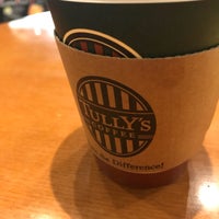 Photo taken at Tully&amp;#39;s Coffee by ろう ろ. on 8/7/2018