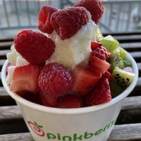 Photo taken at Pinkberry by Supattra J. on 4/10/2023