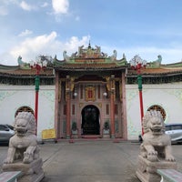 Photo taken at วัดโพธิ์แมนคุณาราม (Wat Bhomaen Khunaram) 普門報恩寺 by Supattra J. on 7/12/2023