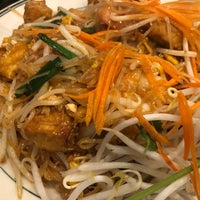 Photo taken at King of Thai Noodle by Supattra J. on 4/18/2023
