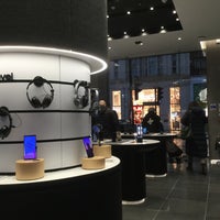 Photo taken at Samsung Experience Store by Oleksiy D. on 11/20/2018