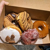 Photo taken at Sugar Shack Donuts &amp;amp; Coffee by Ben S. on 11/19/2018