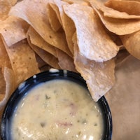 Foto diambil di The Whole Enchilada Fresh Mexican Grill oleh Kacey D. pada 8/15/2019