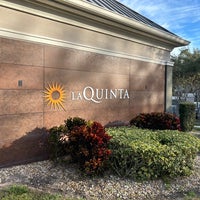 รูปภาพถ่ายที่ La Quinta Inn &amp;amp; Suites Orlando UCF โดย Jeff B. เมื่อ 1/20/2024