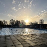 Photo taken at Brockwell Lido by Jan H. on 12/11/2020