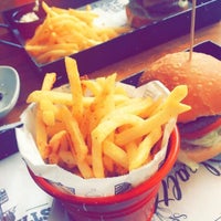 Photo taken at Burger Station by ⭐️⭐️⭐️ . on 3/28/2019