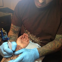 12/22/2012にJennifer A.がSol Tribe Tattooで撮った写真