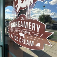 Photo taken at The Screamery Hand Crafted Ice Cream by Gary M. on 12/6/2022