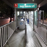 Review Halte TransJakarta Widya Chandra Telkomsel