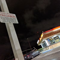 Photo taken at Burger King by Moo C. on 11/30/2018