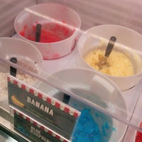 Photo taken at Rita&amp;#39;s Italian Ice &amp;amp; Frozen Custard by Moo C. on 6/23/2017