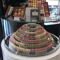 Photo taken at Pierre Marcolini Chocolatier by Turki A. on 9/6/2017