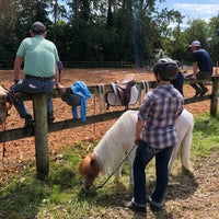 Das Foto wurde bei Southlands Riding Club von Nicole D. am 6/22/2018 aufgenommen