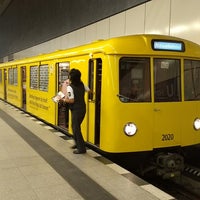 Photo taken at Linie U55 Hauptbahnhof - Brandenburger Tor by Yuriy R. on 7/5/2017