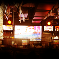 hoops bar sports niagara grill