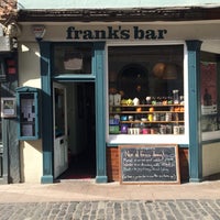 Foto tomada en Frank&amp;#39;s Bar  por Mathew W. el 4/25/2015