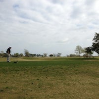 รูปภาพถ่ายที่ 9/18 Lake Park Golf Club โดย James E. เมื่อ 3/30/2013