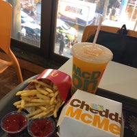 Photo taken at McDonald&amp;#39;s by Raíza P. on 6/28/2018