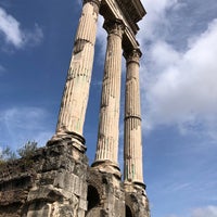 Photo taken at Temple of Castor and Pollux by 椿 三. on 4/10/2024