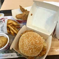 Photo taken at KFC by あらたん on 5/6/2018