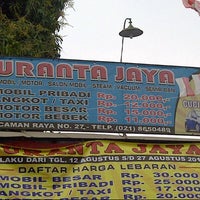 Photo taken at Suranta jaya salon mobil (24hour carwash) by Riza V. on 8/24/2012