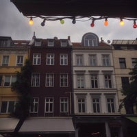 รูปภาพถ่ายที่ The Bird in Cologne โดย Yulia เมื่อ 7/8/2017
