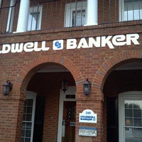 รูปภาพถ่ายที่ Coldwell Banker Residential Brokerage โดย Brett D. เมื่อ 4/3/2013