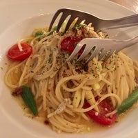 Photo taken at PIZZA SALVATORE CUOMO 代官山 by Mariko N. on 9/10/2019