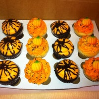 Photo taken at Cupcake People by Jessica I. on 10/31/2012