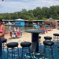 Photo taken at Franky &amp;amp; Louie&amp;#39;s Beach Front Bar &amp;amp; Grill by mical s. on 8/31/2021
