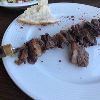 Photo taken at Seki Erzurum Sofrası Cağ Kebabı by Vahid Türkoğlu on 7/5/2019