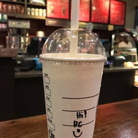 Photo taken at Starbucks by Reyciel C. on 12/11/2022