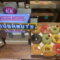 Photo taken at Krispy Kreme Doughnuts by ahaschim on 8/12/2022
