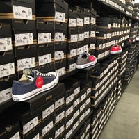 gilroy converse outlet