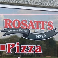 Das Foto wurde bei Rosati&amp;#39;s Pizza von Shelby W. am 7/27/2018 aufgenommen