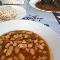 Photo taken at Harput Turkish Restaurant مطعم هاربوت التركي by Ismaıl S. on 8/11/2017