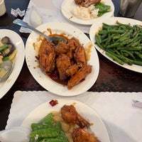 Photo taken at San Tung Chinese Restaurant by melleemel on 4/9/2024