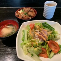 Photo taken at Rokko Fine Japanese Cuisine by melleemel on 3/20/2019