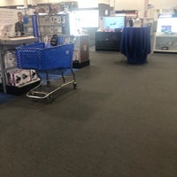 Photo taken at Best Buy by ... on 1/21/2021