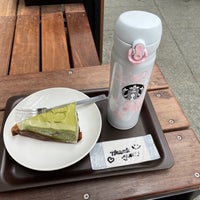 Photo taken at Starbucks by Mia 江. on 6/24/2022