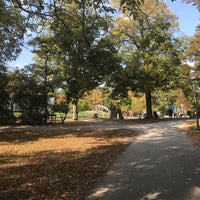 Photo taken at Türkenschanzpark by Kivanc B. on 10/8/2022