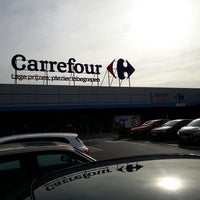 Photo taken at Carrefour hypermarkt by Ursula v. on 10/4/2017